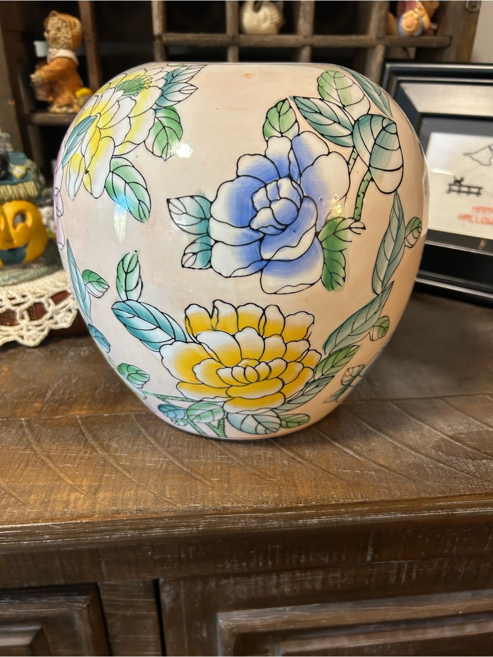 Vintage Chinese Floral Porcelain Vase – Chinoiserie Grandmillennial Decor